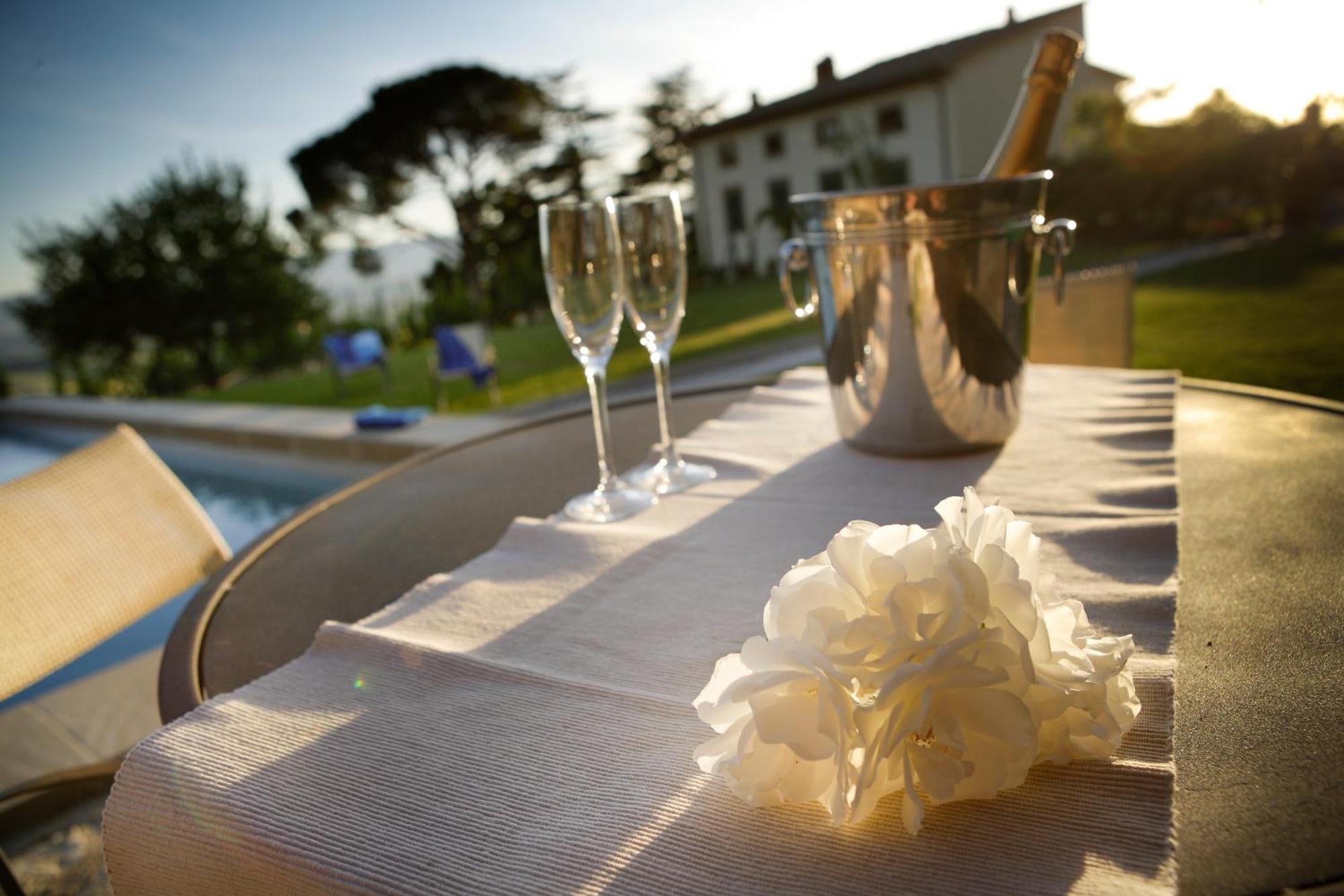 Relais Villa Belpoggio - Residenza D'Epoca Loro Ciuffenna Exteriör bild