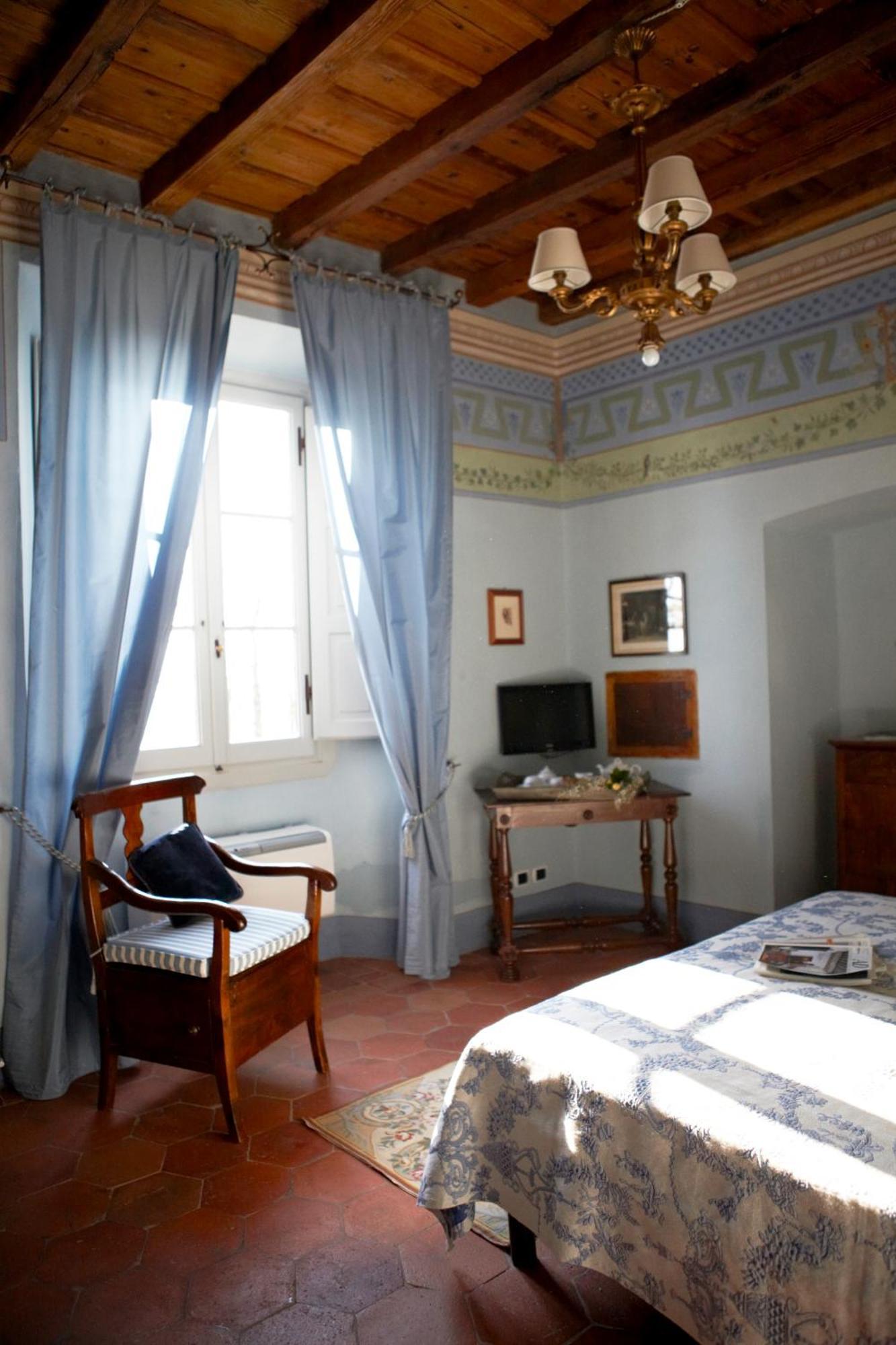 Relais Villa Belpoggio - Residenza D'Epoca Loro Ciuffenna Rum bild